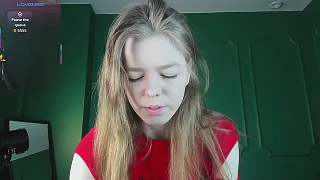  Tina Tayllor  online show from March 4, 11:51 am