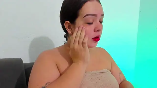 Emely pregnantt online show from March 9, 8:07 am