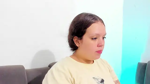 Snapshot of Emely_pregnantt chatting on January 31, 11:36 pm Emely pregnantt online show from January 31, 11:36 pm