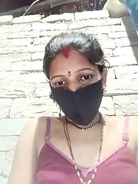 Snapshot of Divya-11431 chatting on February 10, 4:06 pm Divya-11431 online show from February 10, 4:06 pm