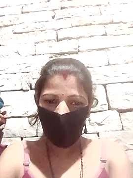 Snapshot of Divya-11431 chatting on March 2, 3:52 pm Divya-11431 online show from March 2, 3:52 pm