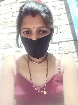 Snapshot of Divya-11431 chatting on February 19, 3:20 pm Divya-11431 online show from February 19, 3:20 pm