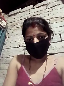 Snapshot of Divya-11431 chatting on February 5, 4:03 pm Divya-11431 online show from February 5, 4:03 pm