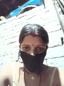 Divya-11431 online show from May 28, 3:51 pm