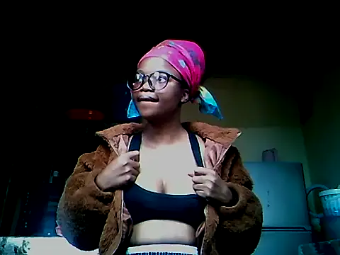 Sexylionessxx27 online show from March 5, 6:43 am