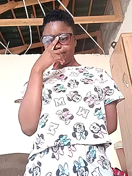 Sexylionessxx27 online show from February 6, 6:53 am