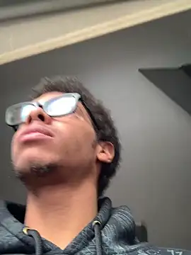 ELPikaPreta online show from March 4, 8:11 am