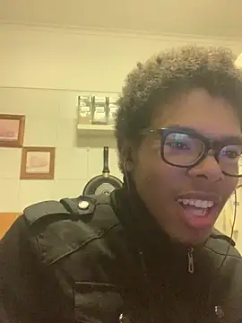 ELPikaPreta online show from February 8, 4:32 am