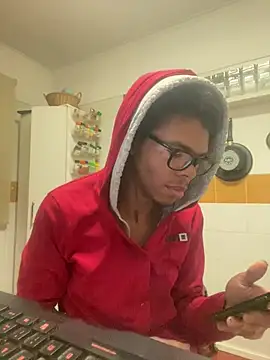 ELPikaPreta online show from February 11, 2:33 am