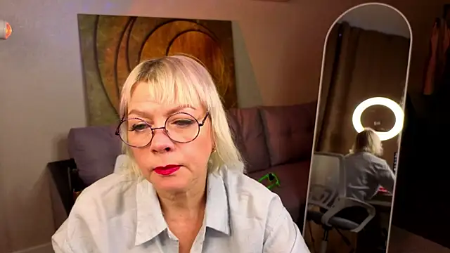 Ann Annise online show from March 7, 12:50 am