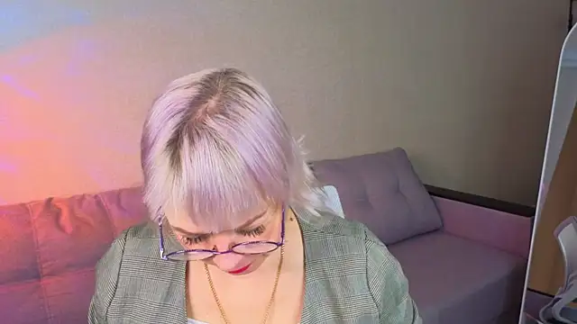 Snapshot of Ann_Annise chatting on February 20, 9:55 am Ann Annise online show from February 20, 9:55 am