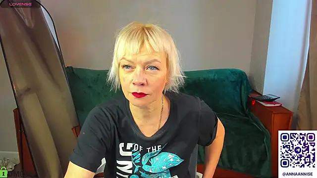 Ann Annise online show from April 22, 1:12 am