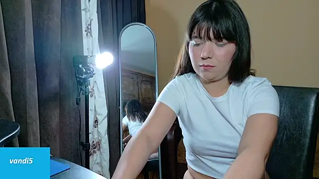 VandiFive online show from April 9, 8:37 pm