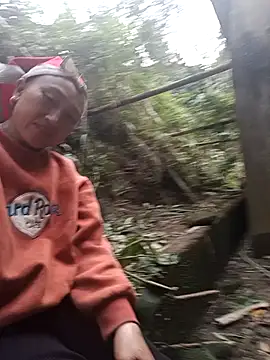 Snapshot of Ami-su chatting on February 17, 9:28 am Ami-su online show from February 17, 9:28 am