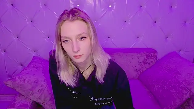 Akiro Kim7 online show from March 5, 2:08 am