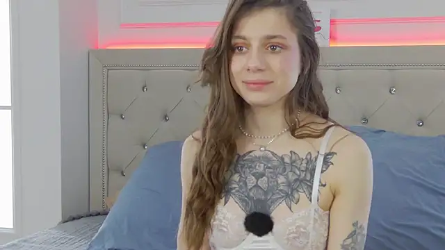 EileenElfie online show from April 9, 3:41 am