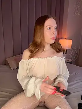 Lily Dalton online show from March 19, 2:55 am