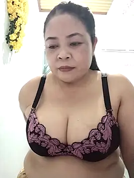 Baby-bigtits2026 online show from March 24, 12:16 pm