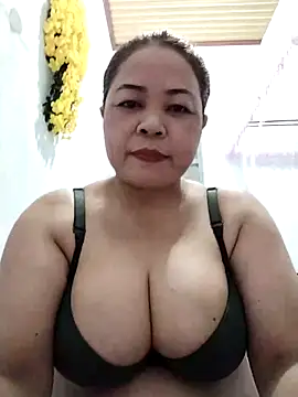 Baby-bigtits2026 online show from May 4, 10:29 am
