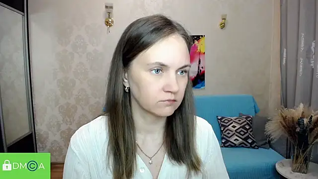 Senora Pepper online show from April 20, 1:35 pm