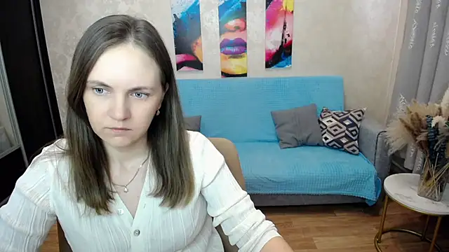 Senora Pepper online show from March 23, 11:10 am