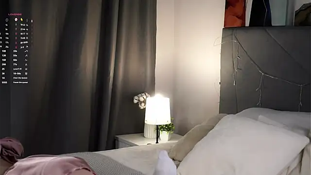 BlondellBolio online show from February 25, 9:14 pm