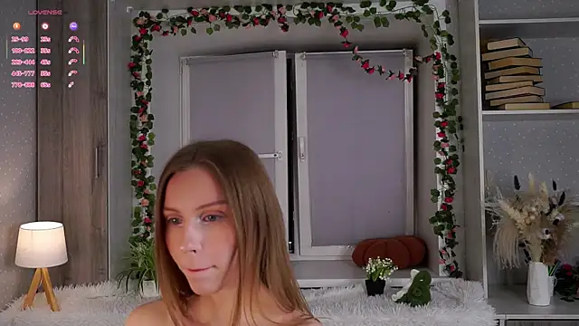 BlondellBolio online show from March 30, 9:05 pm