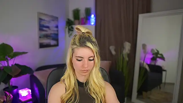 Jetpearl online show from April 2, 7:20 pm