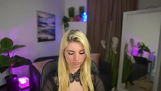 Jetpearl online show from April 5, 7:20 pm