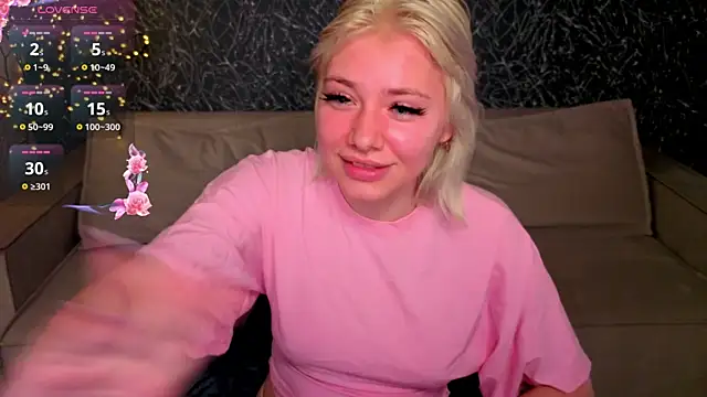 Snapshot of Kate_Krose chatting on June 26, 1:00 am Kate Krose online show from June 26, 1:00 am