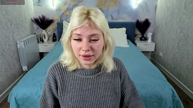 Kate Krose online show from April 6, 1:01 am