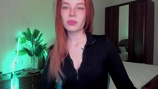 kelly love 222 online show from February 6, 4:30 am