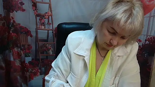 RenataDaster online show from May 15, 11:08 am