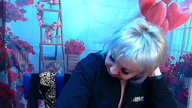 RenataDaster online show from April 9, 4:46 pm