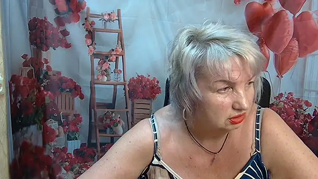 RenataDaster online show from May 22, 11:30 am
