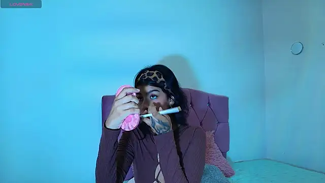 Kalyra 17 online show from April 7, 11:34 am