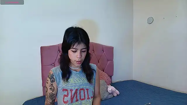 Kalyra 17 online show from March 31, 12:07 pm