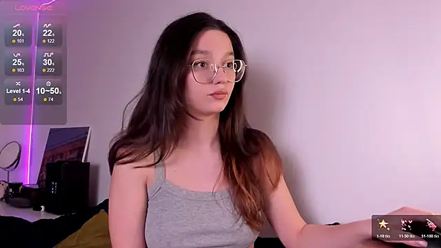 Snapshot of miabellee_ chatting on March 1, 4:07 pm miabellee online show from March 1, 4:07 pm