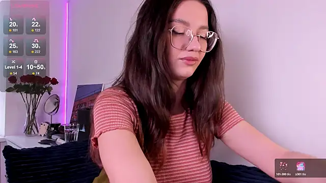 Snapshot of miabellee_ chatting on February 22, 1:35 pm miabellee online show from February 22, 1:35 pm