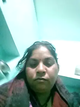 Snapshot of Rajni248096 chatting on February 25, 11:26 pm Rajni248096 online show from February 25, 11:26 pm