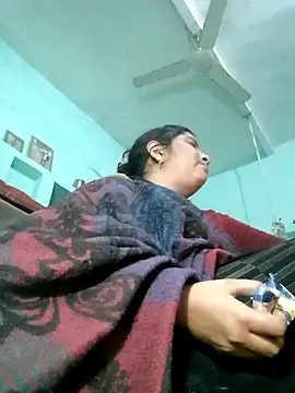 Snapshot of Rajni248096 chatting on February 5, 2:57 pm Rajni248096 online show from February 5, 2:57 pm