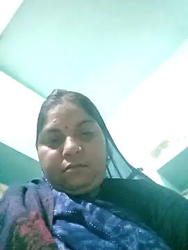 Snapshot of Rajni248096 chatting on February 26, 10:54 pm Rajni248096 online show from February 26, 10:54 pm