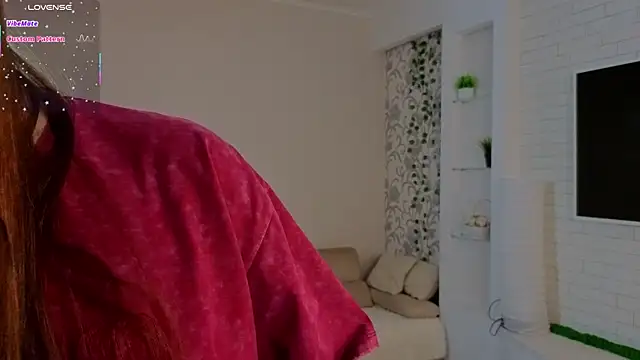 MeiLiscio online show from April 2, 6:09 am