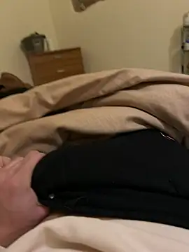 Snapshot of MarkoCum93 chatting on February 4, 12:05 am MarkoCum93 online show from February 4, 12:05 am