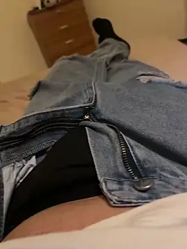 Snapshot of MarkoCum93 chatting on February 17, 4:48 pm MarkoCum93 online show from February 17, 4:48 pm