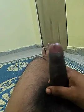 Romantic boy143 online show from June 6, 11:43 pm
