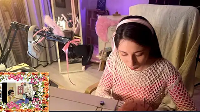 karinasun online show from February 24, 5:25 pm