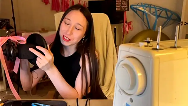 karinasun online show from February 21, 3:36 pm