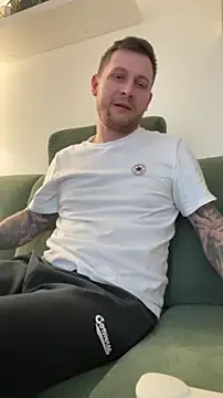 LubasOriginMen online show from February 8, 3:32 pm