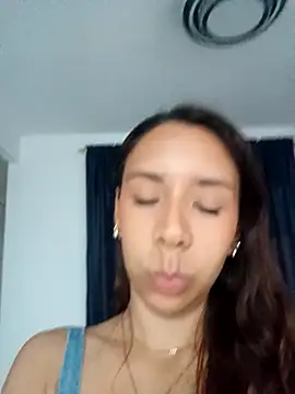 MiaSantana  online show from March 5, 11:43 pm